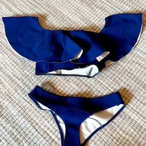 Chic blue bikini